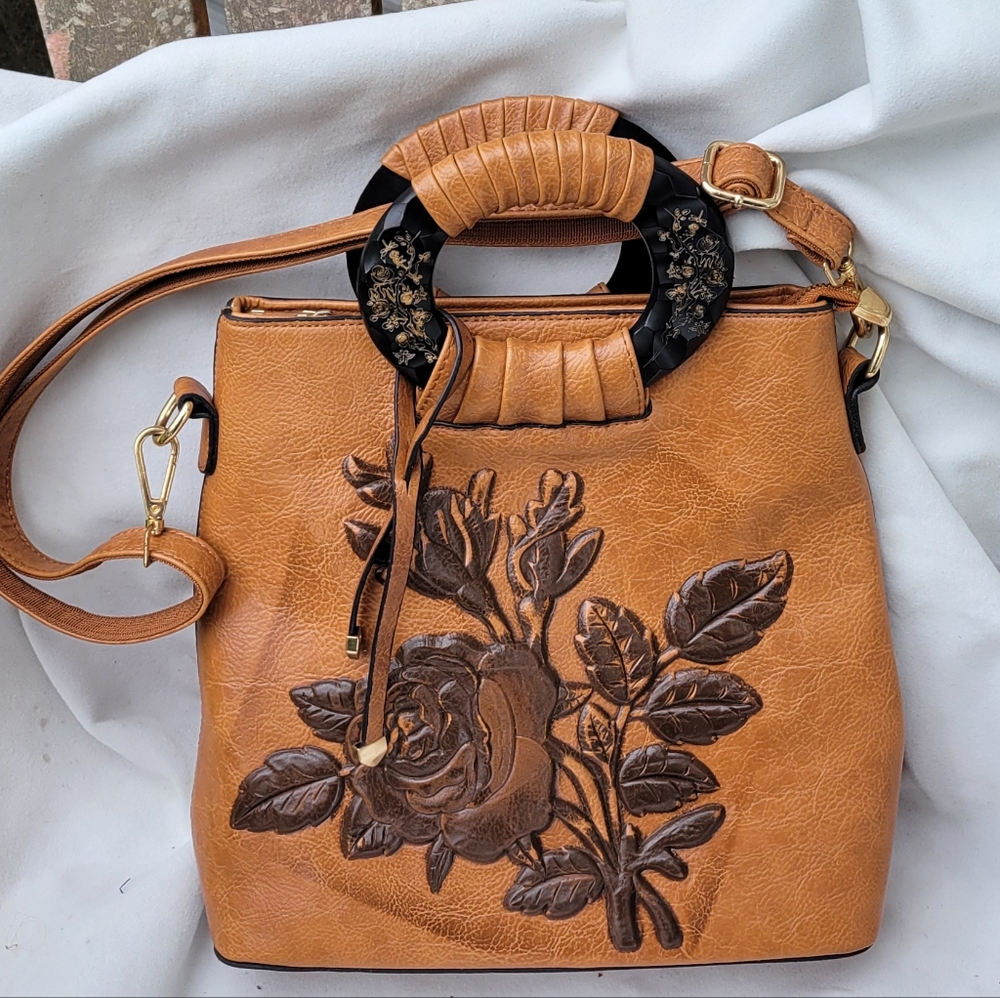 Ladies Embossed Leather Look Handbag